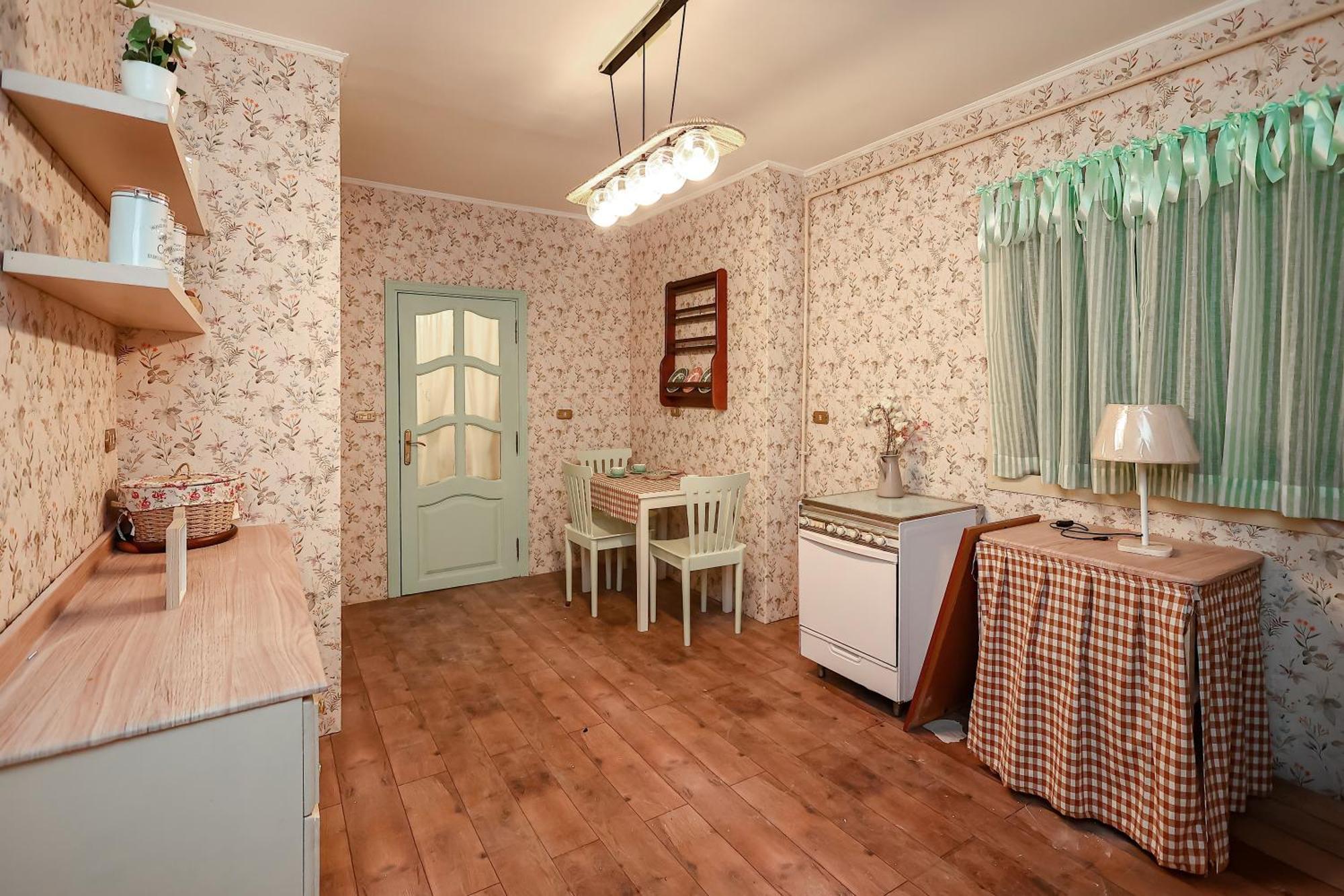 Heliopolis Boutique - 3 Bedroom Centrally Located At Stars Apartment