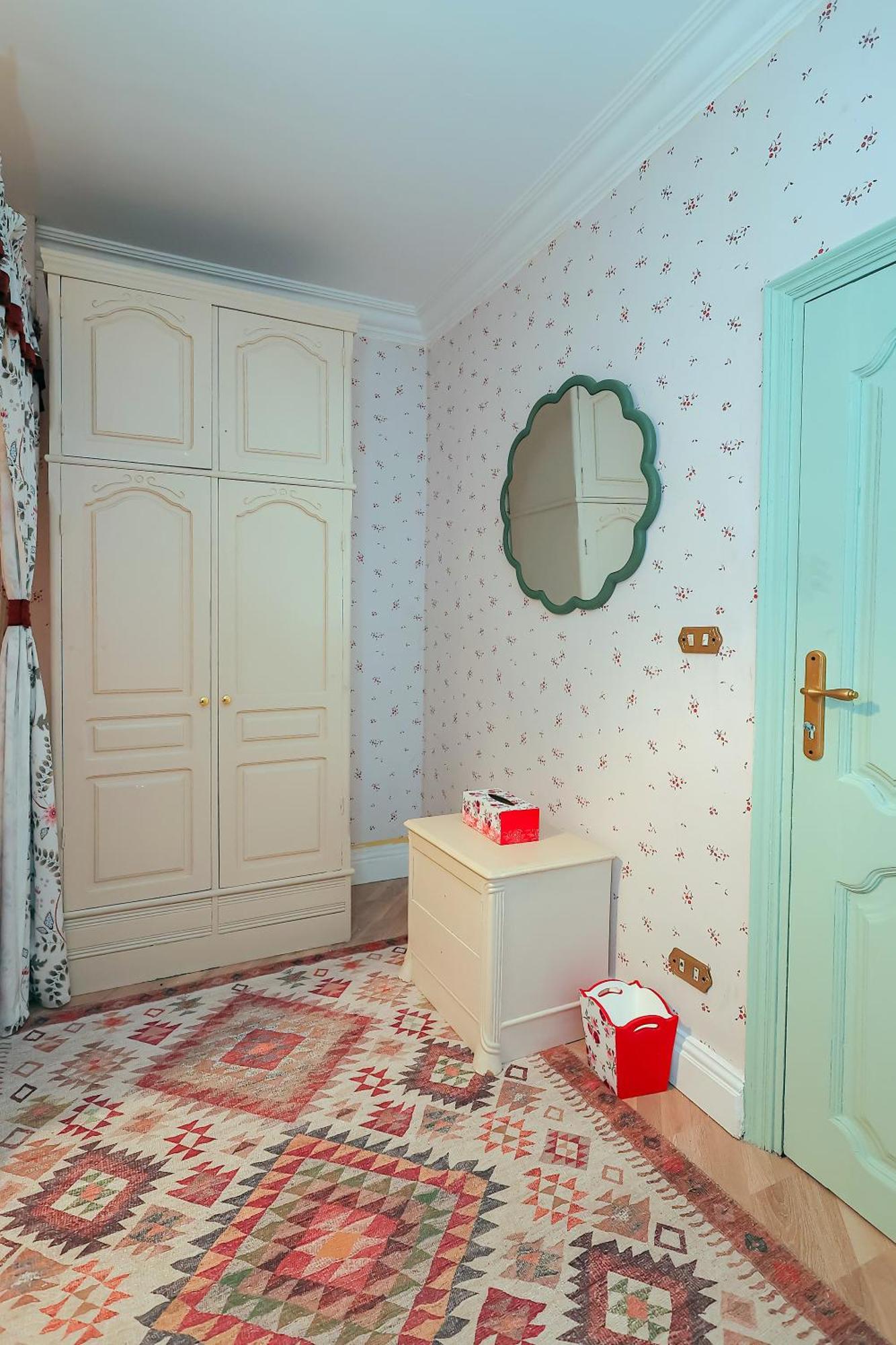 Heliopolis Boutique - 3 Bedroom Centrally Located At Stars * Cairo