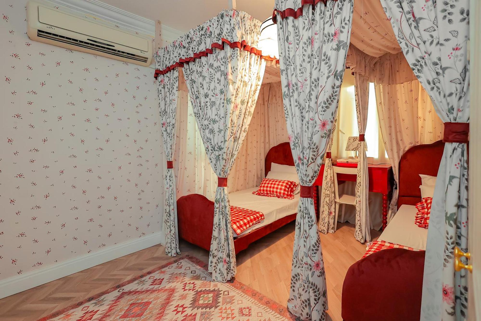 Heliopolis Boutique - 3 Bedroom Centrally Located At Stars Apartment *
